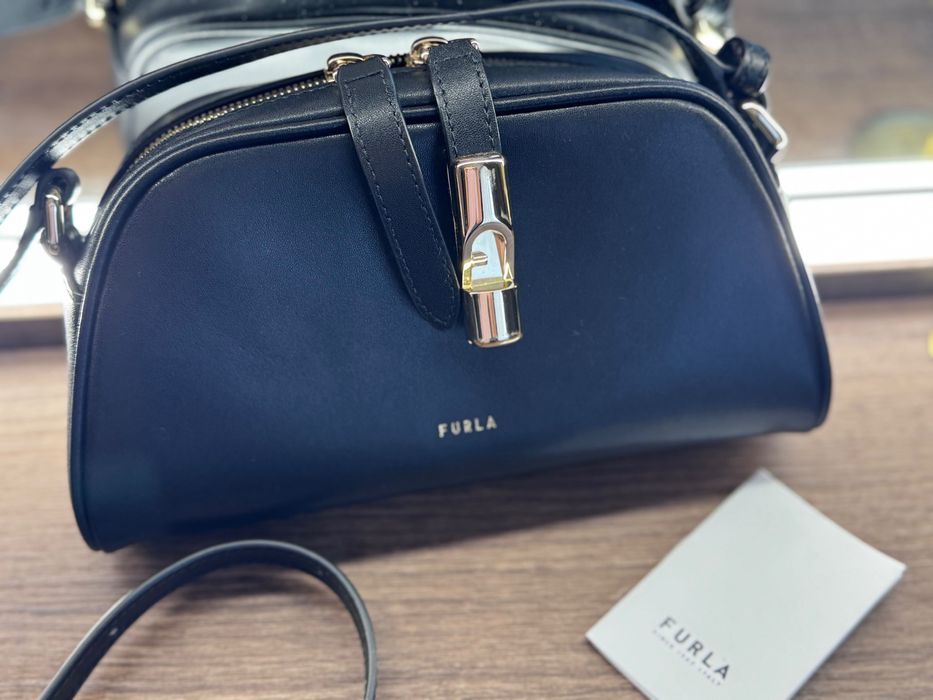 Чанта Furla черна