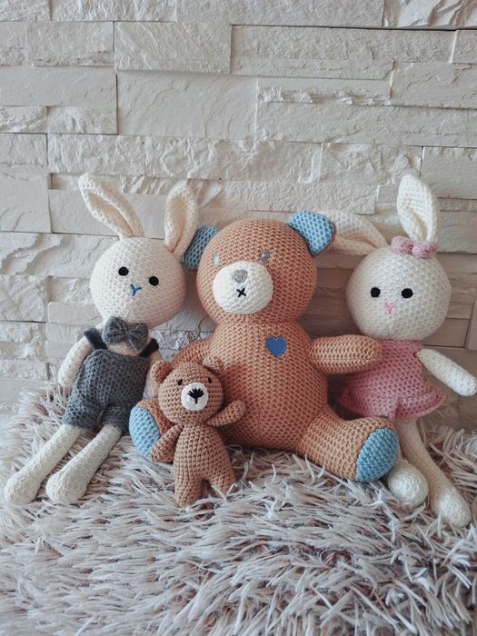 Ръчно плетени играчки