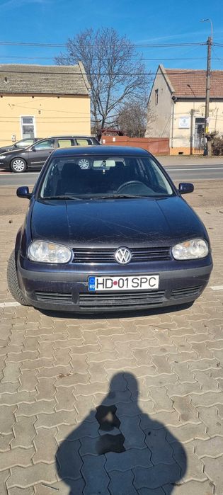 Vand golf 4  1.6 Benzina 16V 105cp