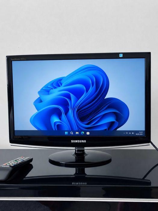 Монитор/телевизор Samsung SyncMaster 2033HD