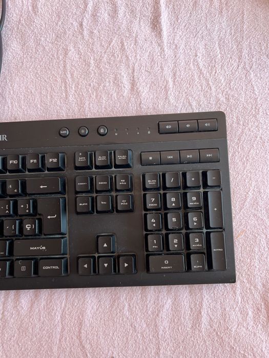 Corsair K55 RGB клавейтура
