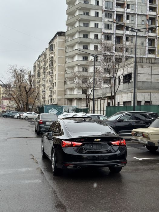 Malibu 2 premier yili 2022.23 qora kraska tozza yurgani 23.000