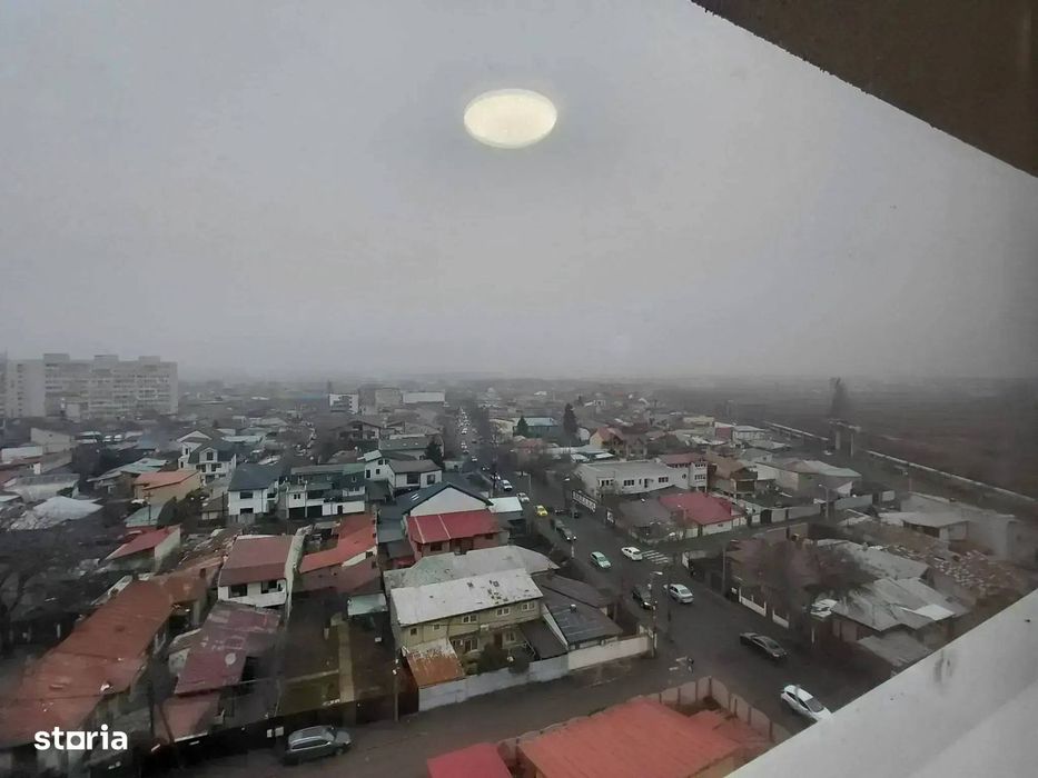 Apartament 3 camere, etaj 9, vedere liberă