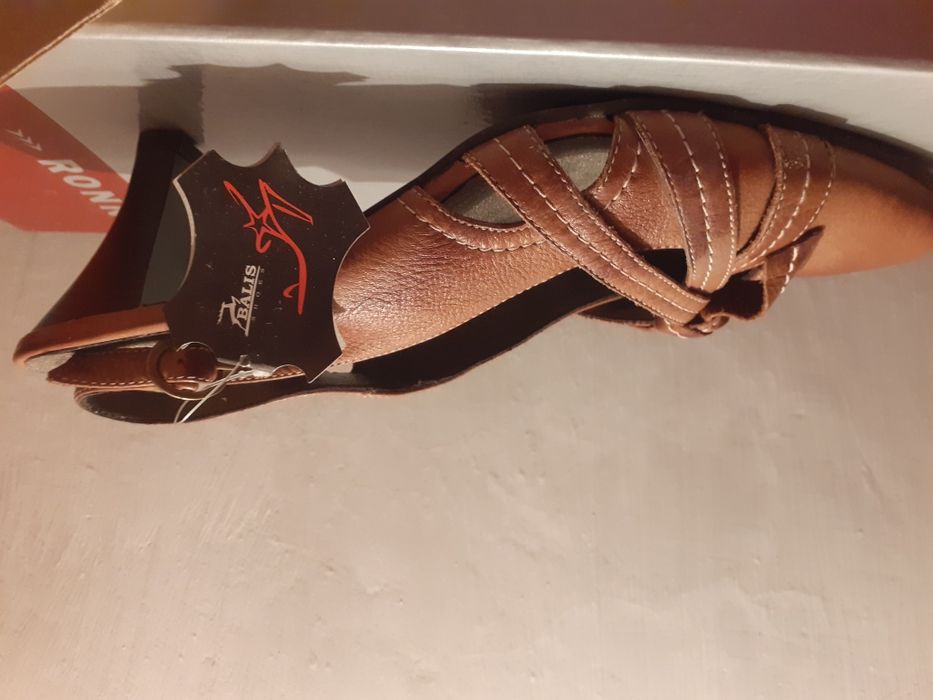 Дамски обувки Basic