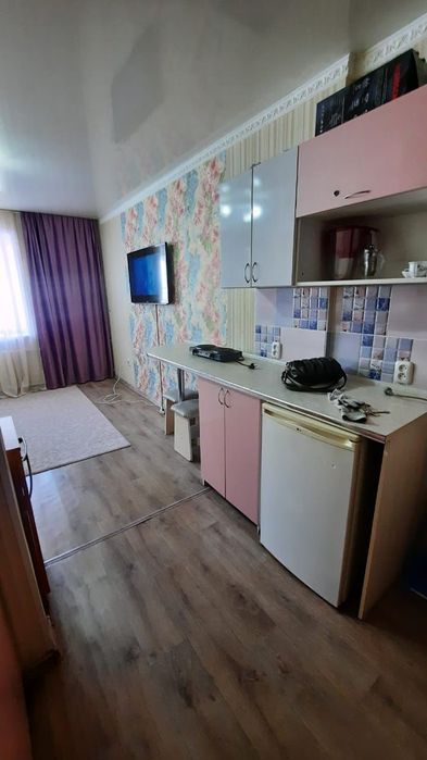 Продаётся 1 квартира в малосемейке