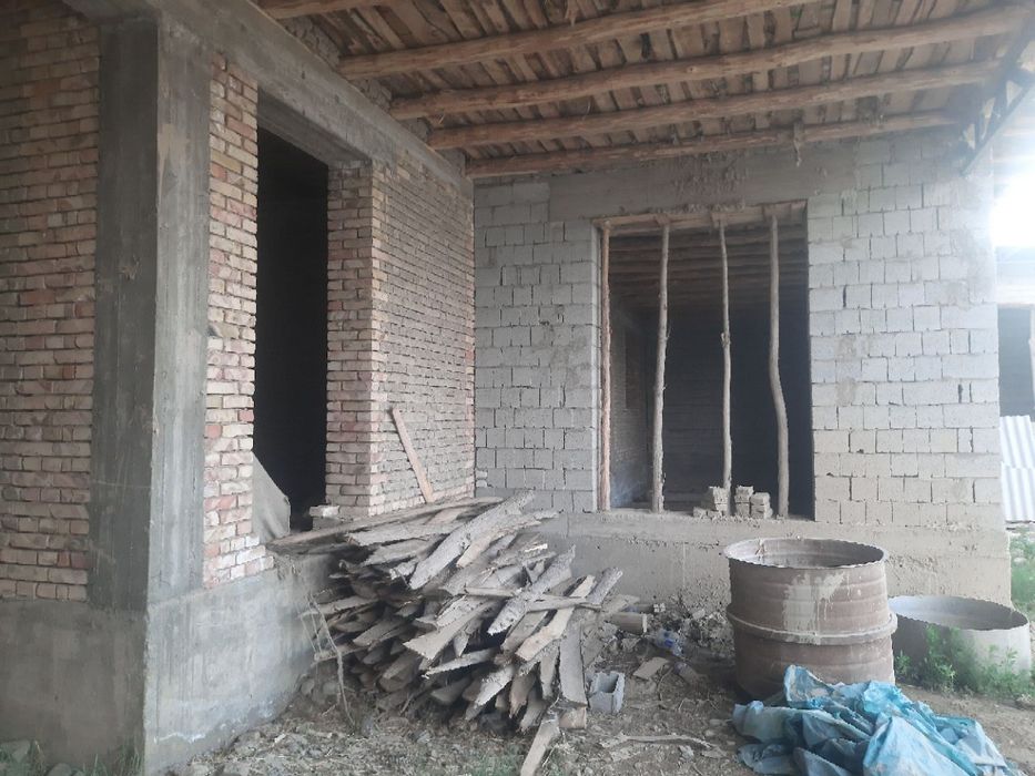 Уй сотилади Тожик муйон выкуп га хам иложи бор