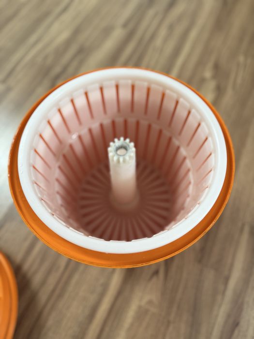 Продаю сушилку для зелени