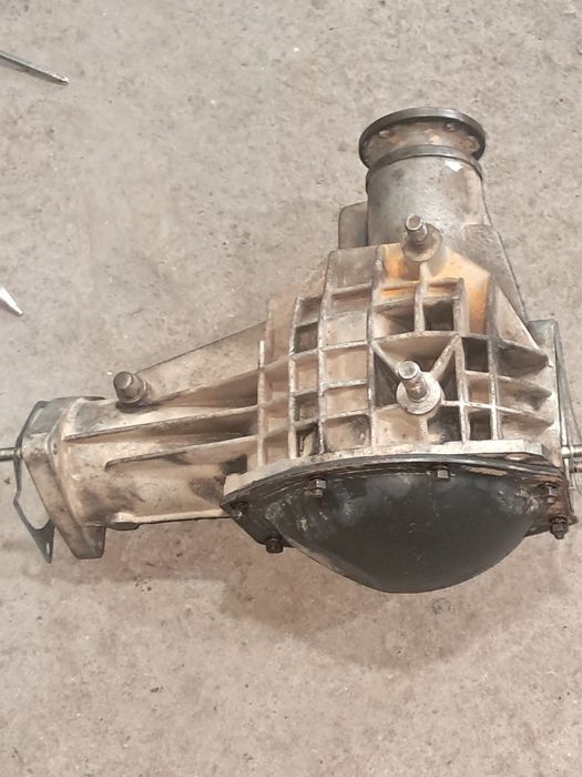 Передний мост, редуктор