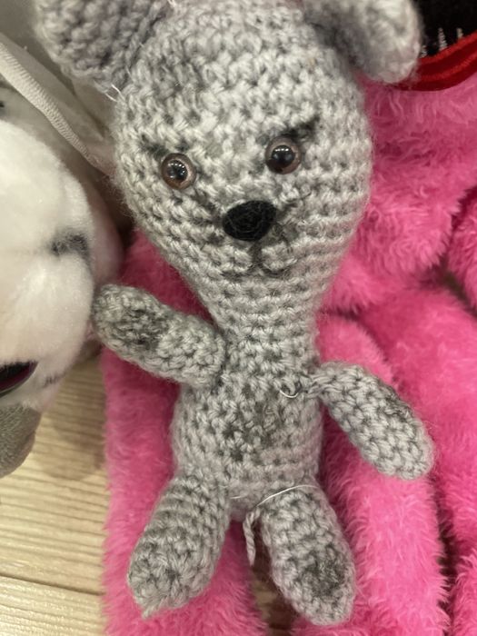 игрушки! отдам за шоколадку!!