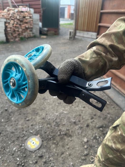 Продам колесики для велика