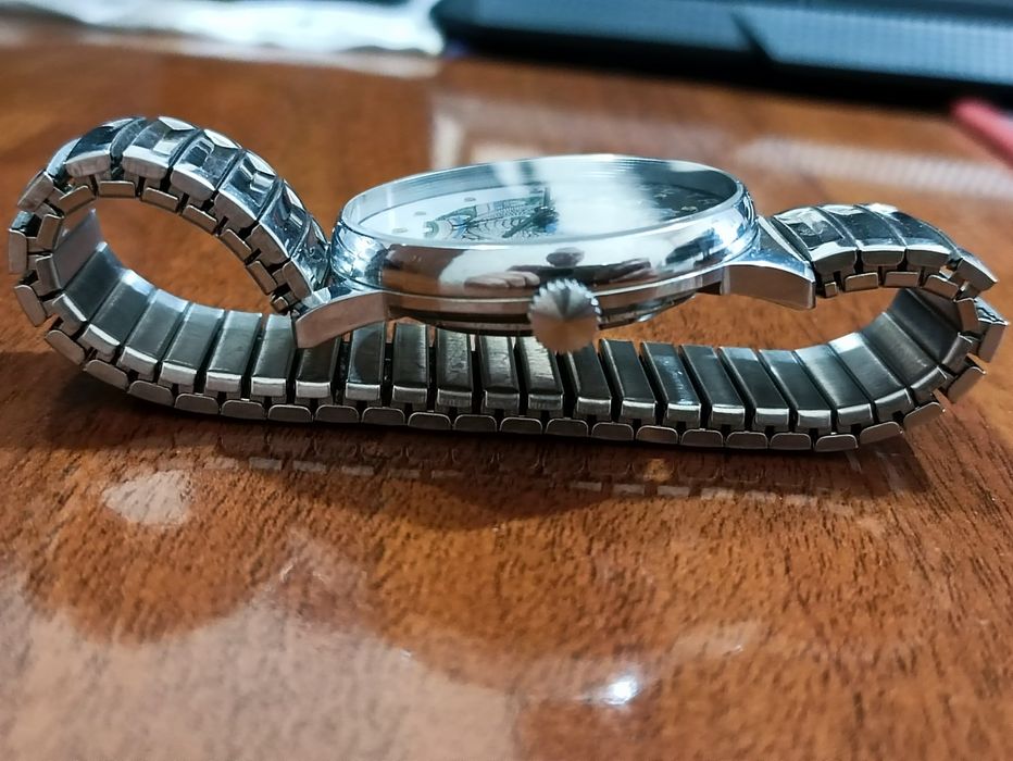 Наручные часы "Мустакиллик"