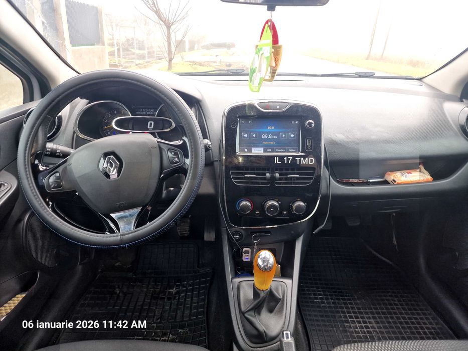 Vand Renault Clio 4 agreat scoala de soferi