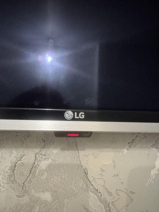 Телевизор LG в отличном состояние оригинал
