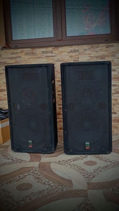 Vând boxe proel in 3 cai!