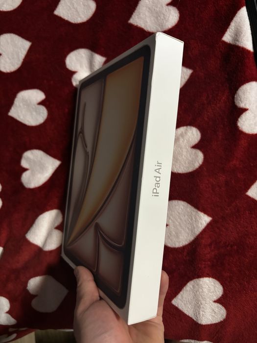 iPad Air 11”, 256 GB, 8GB, sigilat