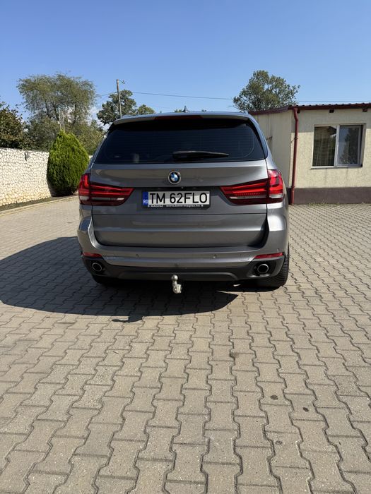 Bmw x5 motor 3000 an 2015 stare impecabila 4x4