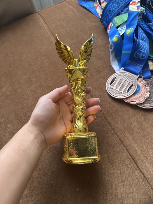 Продою медали