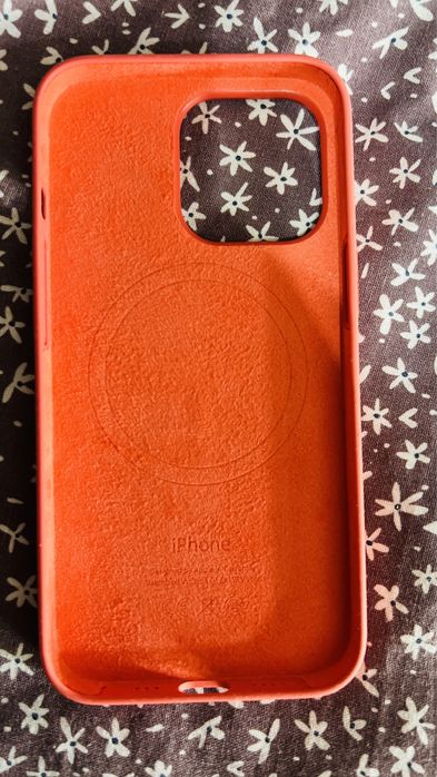 Magsafe Кейс за iphone 13 pro Като нов!