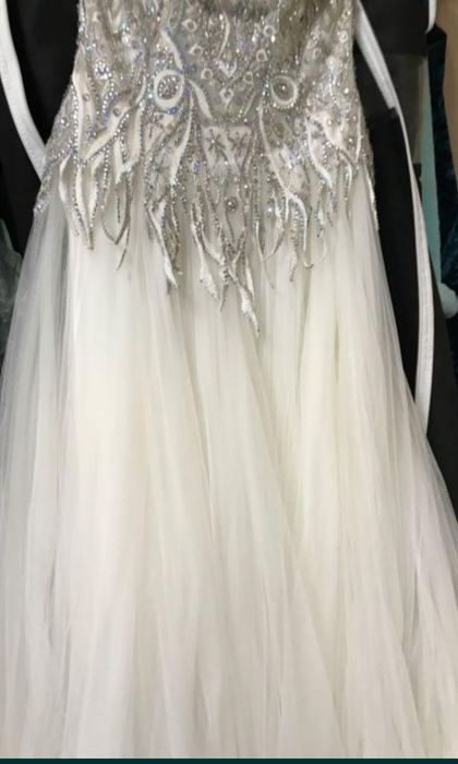 Срочно продам платье на свадьбу из ОАЭ .