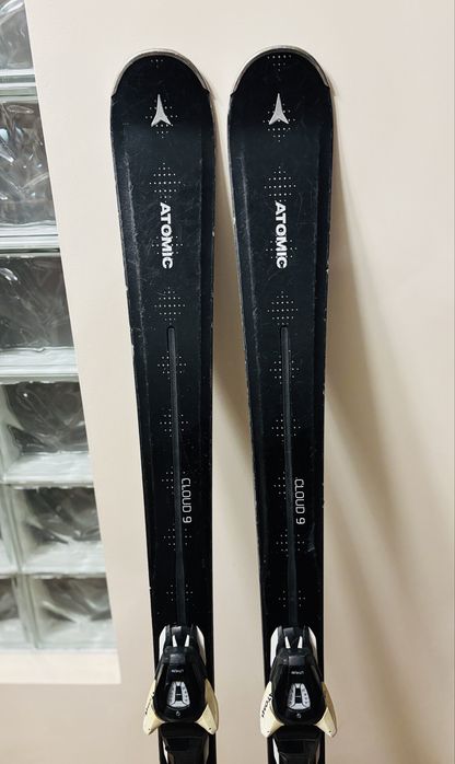 Skiuri atomic cloud 9