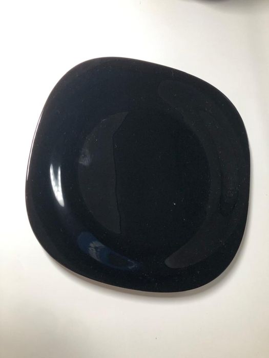 Посуда тарелки стаканы термос