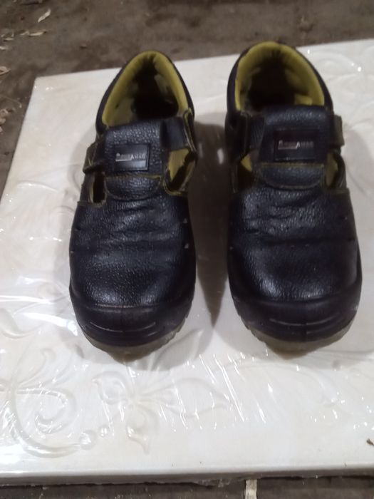 Ботинки- сандали , спец обувь,