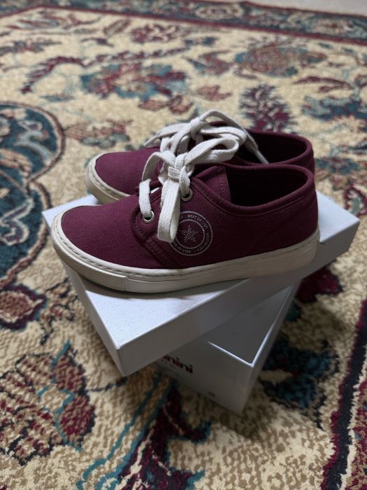 Кроссовки детские