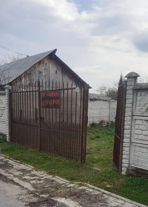 Teren + casa batraneasca