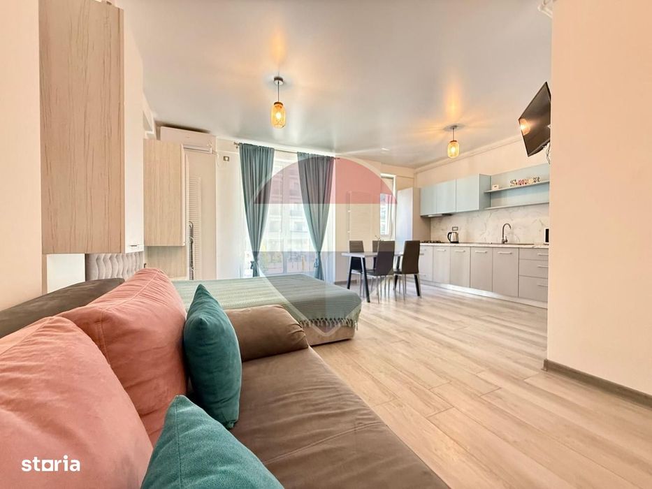 Garsoniera de vanzare 36mp utilit Mamaia Nord, la mare — fotografia 1