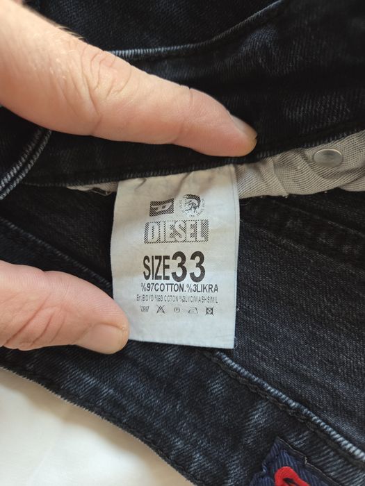Blugi bărbați model DIESEL, Mărimea W33, stare excelentă (Replica)