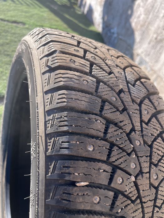 Шины зимние R17 215/55.