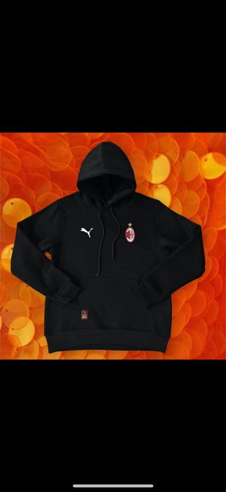 Спортен екип на Милан