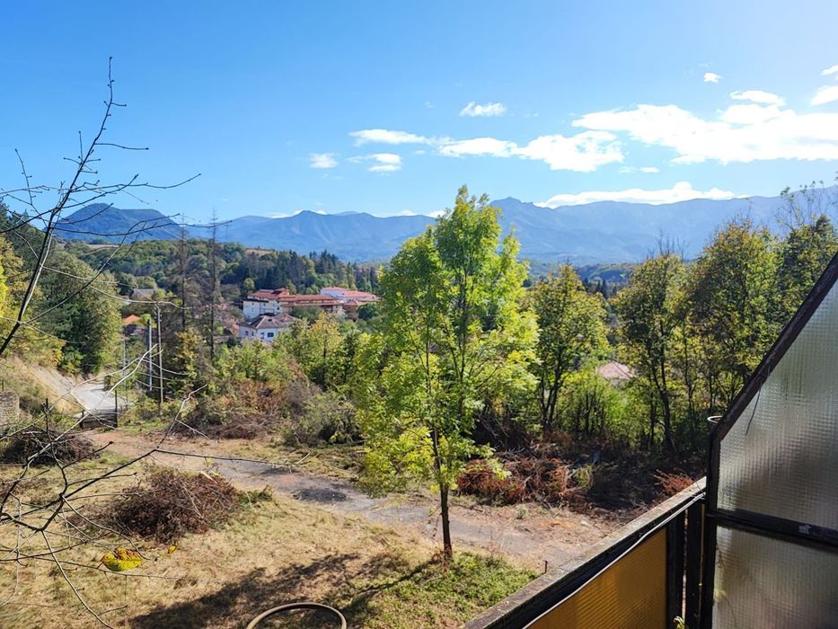 Хотел в гр.Априлци