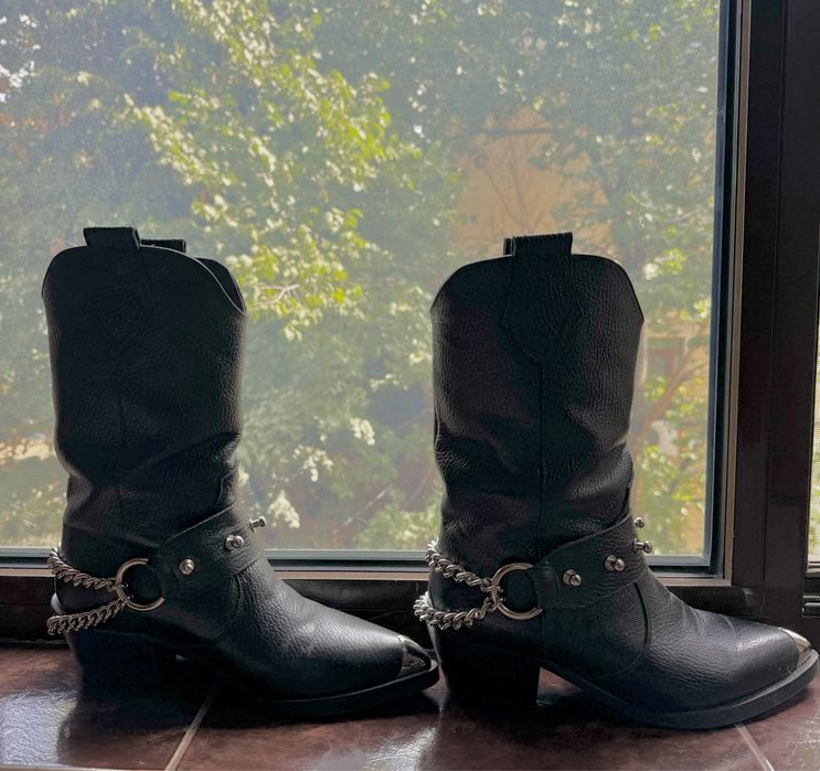 Ciocate negre din piele naturala MOJA