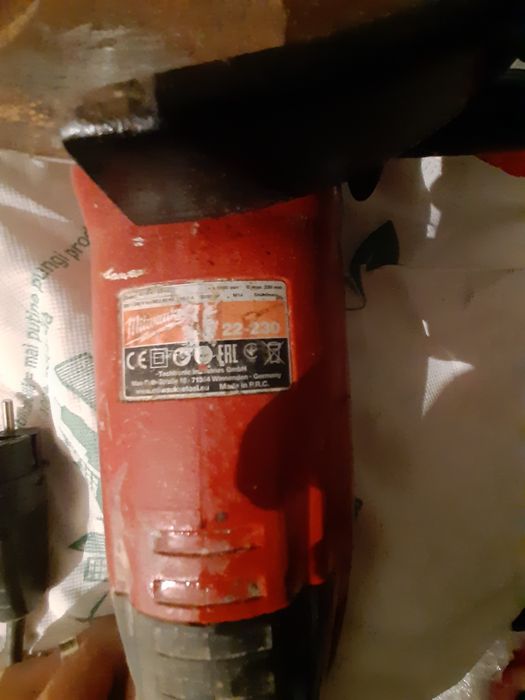 Milwaukee filet polizor 230