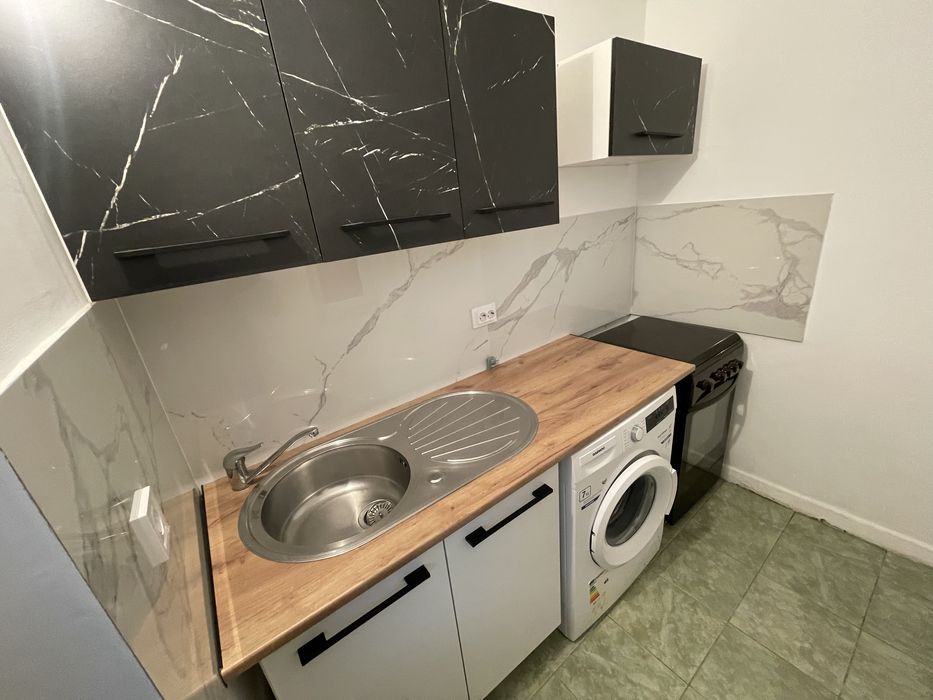 Inchirez garsoniera in capat la 1  mobilata