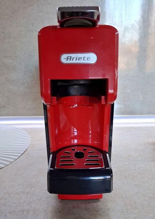 Мултифункционална кафемашина 4в1 за капсули