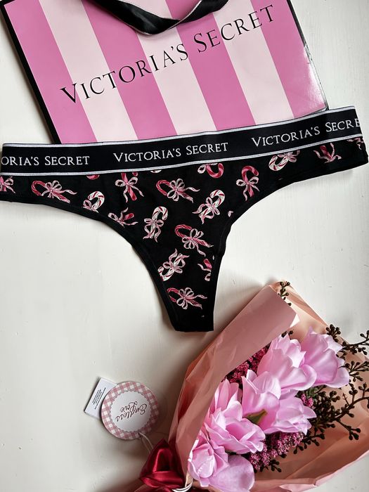 Victoria`s Secret нови оригинални дамски бикини тип прашки M размер