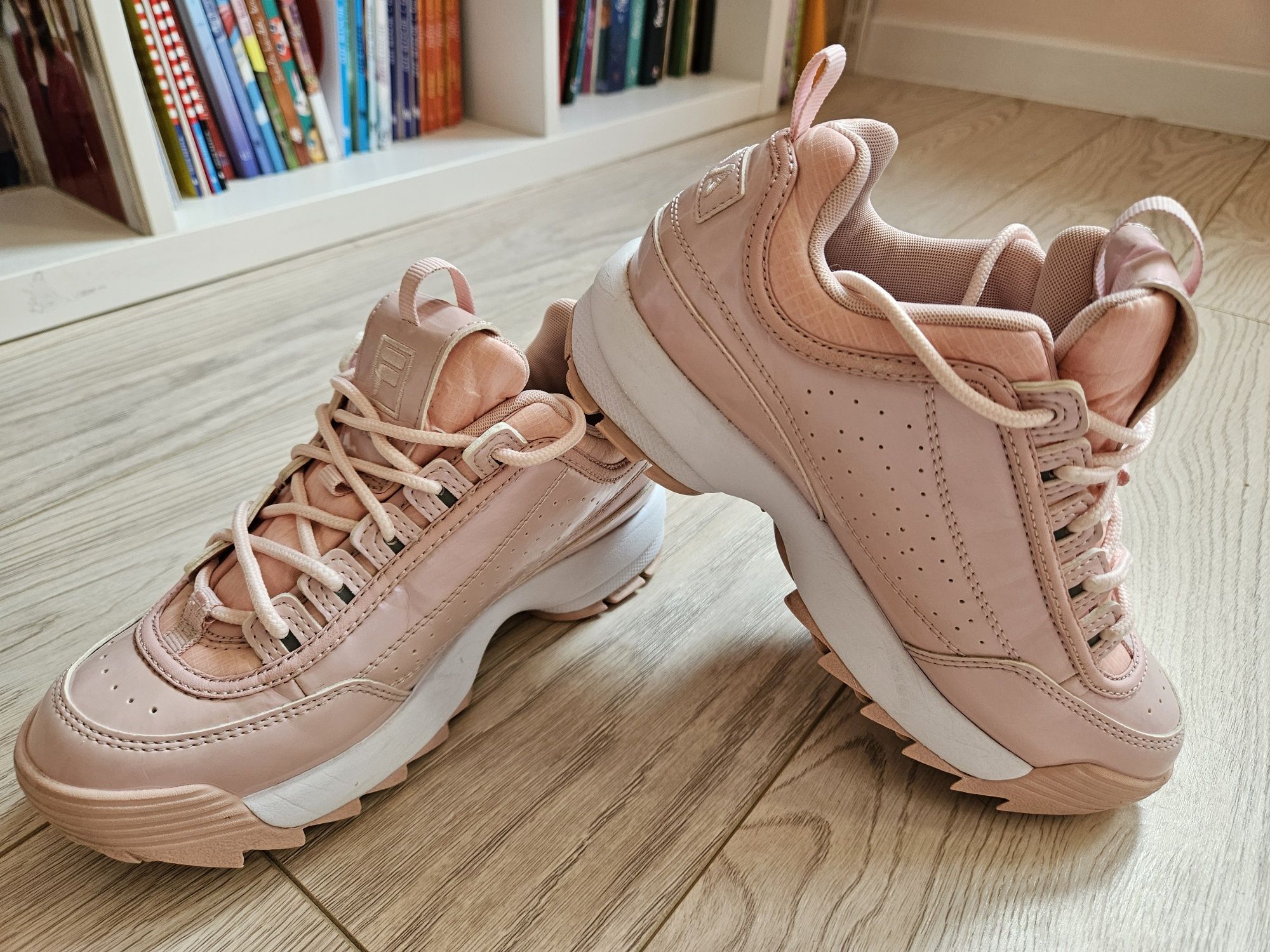 Adidasi fete Fila Disruptor F Kids nr 35 roz Craiova OLX.ro