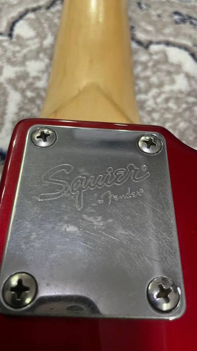 Squier by Fender Affinity Precision Bass sotiladi