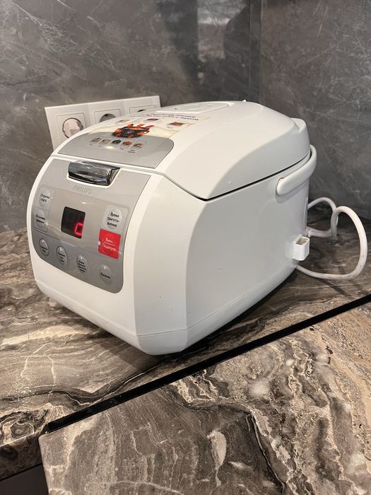 Продам Мультиварку Philips HD3037