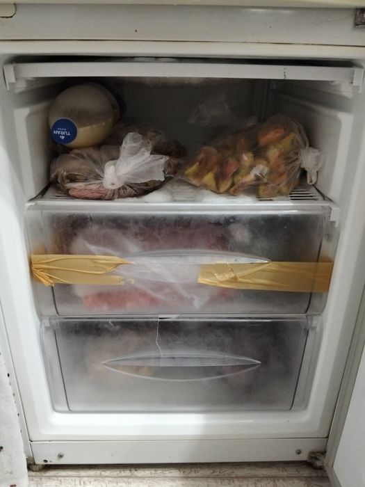 Продам холодильник