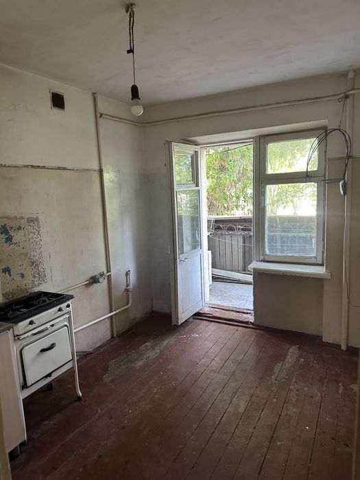 СВОЯ 1 комнатная квартира чимган эко базар ялангач тараканчик