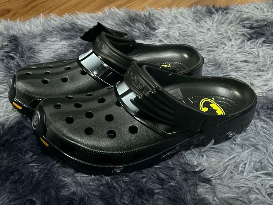 Продаю 3 вида кроксов