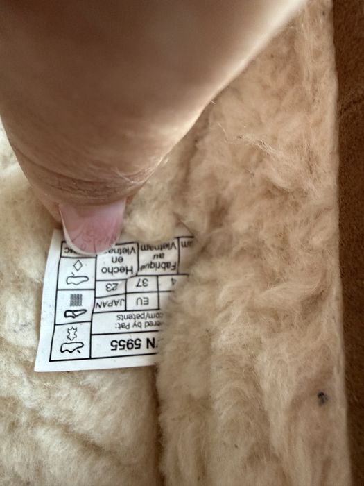 Papuci si cizme UGG