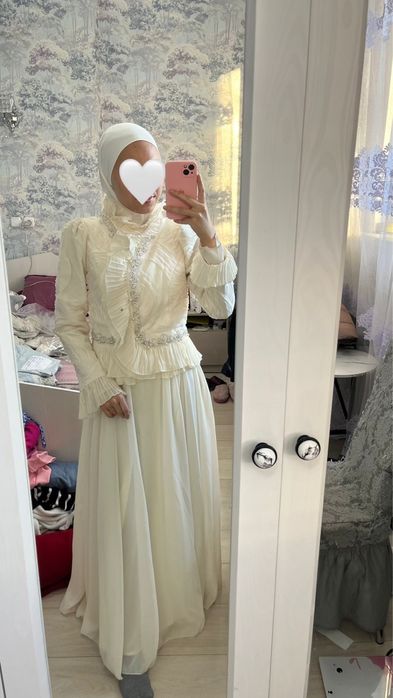 Продаю красивое нарядное платье