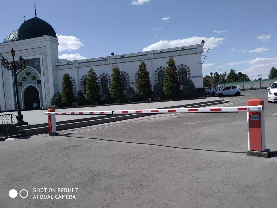 Шлагбаумы. лежачий полицейский