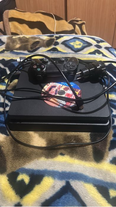 Ps 4 pro 1 joc gta 5 premiu edisen