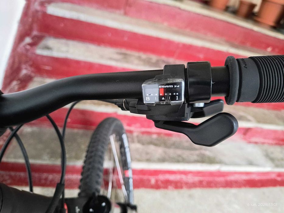 Bicicleta MTB B-twin Rockrider 520S