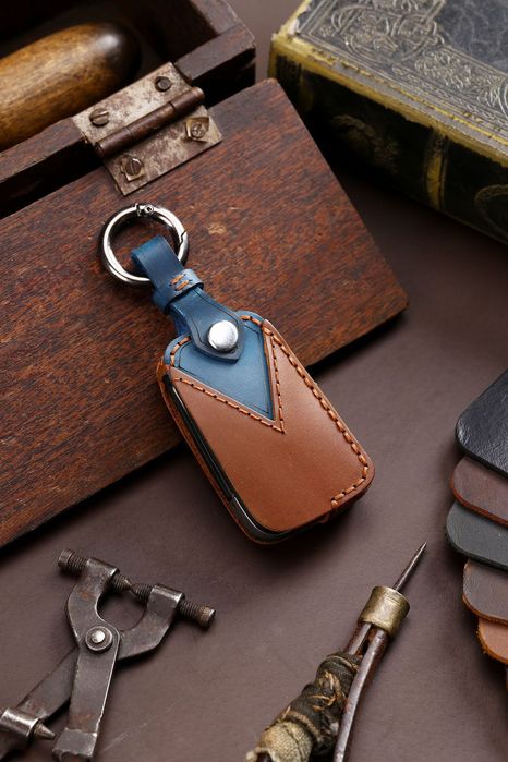 Кожен калъф за ключ VW Golf 7 Touran Skoda Octavia 3 Superb Karoq Seat